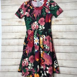 Small LulaRoe Amelia